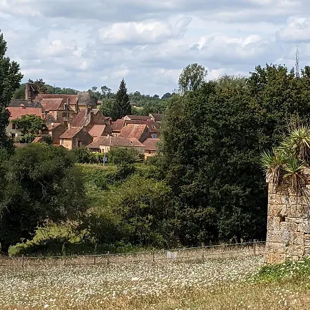 La Grange Symphorine, D'hotes De Charme Situee Entre La Vallee De La Dordogne Et La Vallee De La Vezere Bed & Breakfast *
