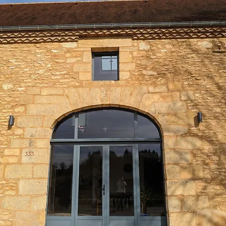La Grange Symphorine, D'hotes De Charme Situee Entre La Vallee De La Dordogne Et La Vallee De La Vezere 3*